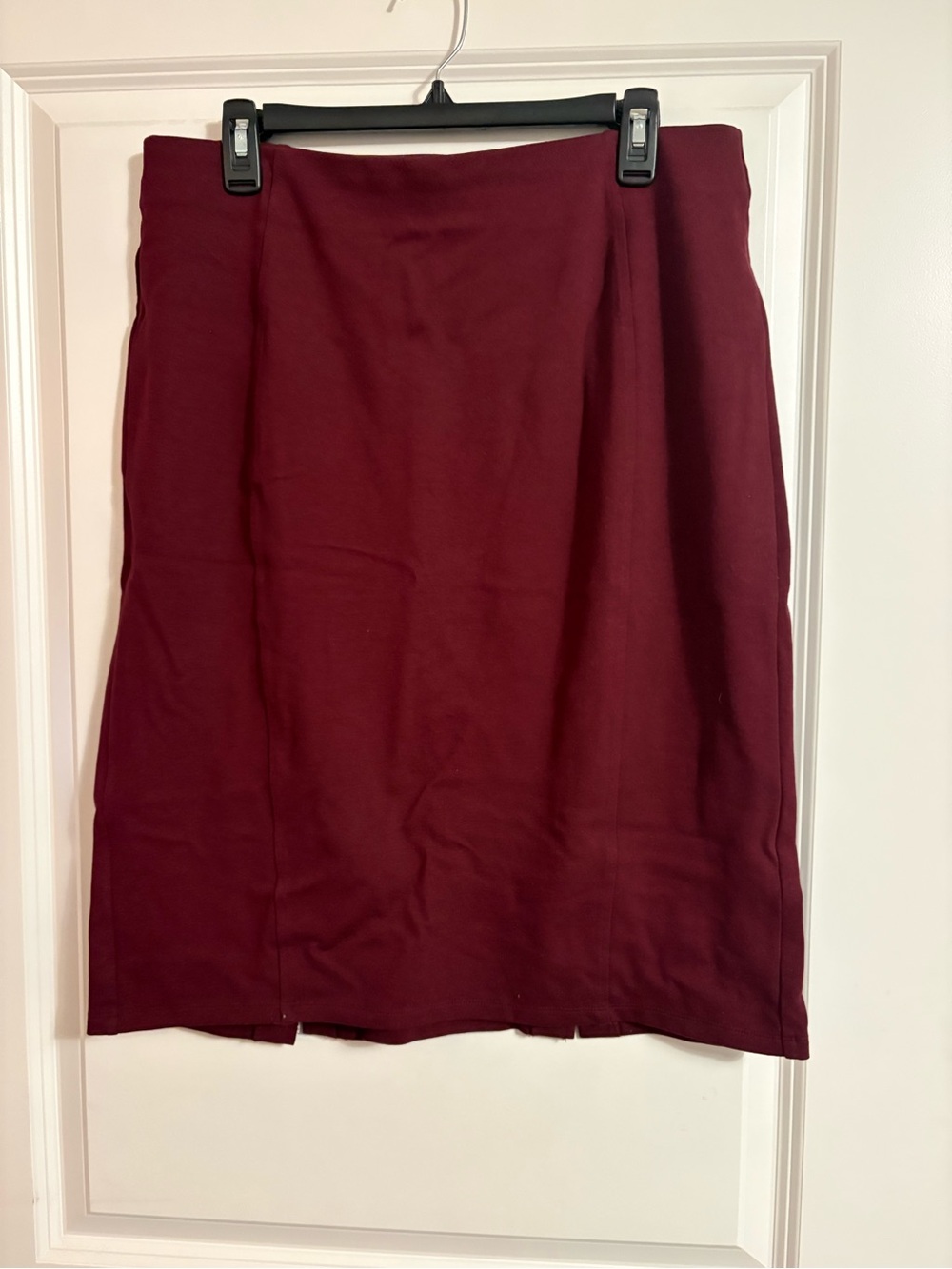 Cato Women's Burgundy Stretchy Pencil Skirt